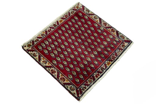 Close-up detail of 2000s Shiraz rug from Iran / Persia showing Wool weave