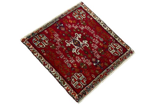Close-up detail of 2000s Shiraz rug from Iran / Persia showing Wool weave