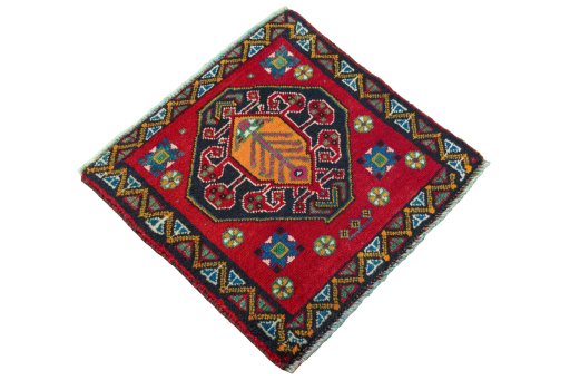 Close-up detail of 2000s Shiraz rug from Iran / Persia showing Wool weave