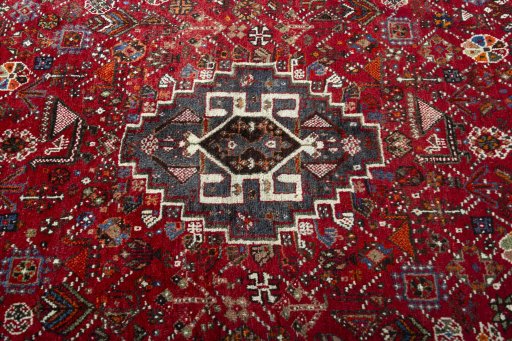 Central medallion detail of 1970s Shiraz rug from Iran / Persia