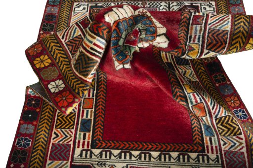 Close-up detail of 2000s Shiraz rug from Iran / Persia showing Wool weave