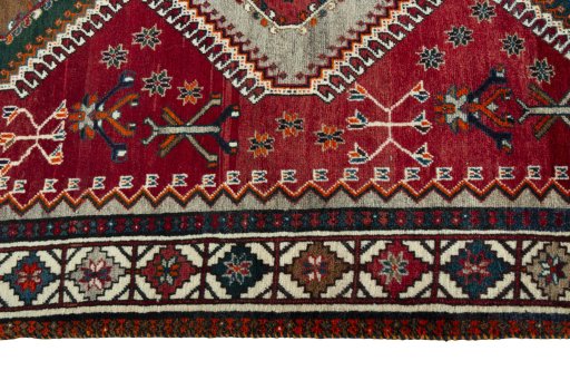Close-up detail of 2000s Shiraz rug from Iran / Persia showing Wool weave