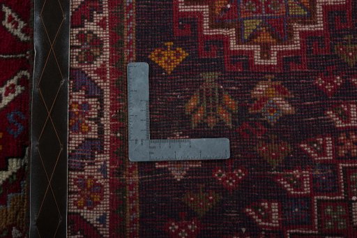 Close-up detail of 2000s Shiraz rug from Iran / Persia showing Wool weave