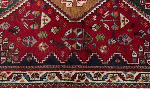 Close-up detail of 2000s Shiraz rug from Iran / Persia showing Wool weave
