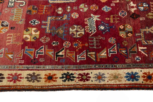 Close-up detail of 2000s Shiraz rug from Iran / Persia showing Wool weave