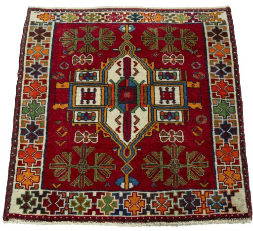Surface texture of 2000s Shiraz rug with natural Wool and intricate pattern