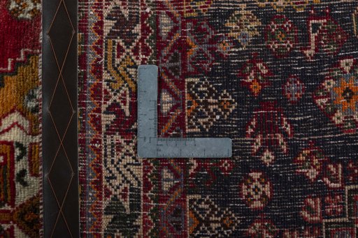 Close-up detail of 2000s Shiraz rug from Iran / Persia showing Wool weave