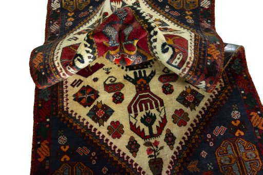 Close-up detail of 2000s Shiraz rug from Iran / Persia showing Wool weave