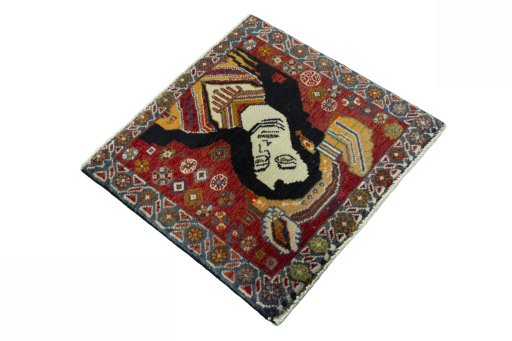 Close-up detail of 2000s Shiraz rug from Iran / Persia showing Wool weave