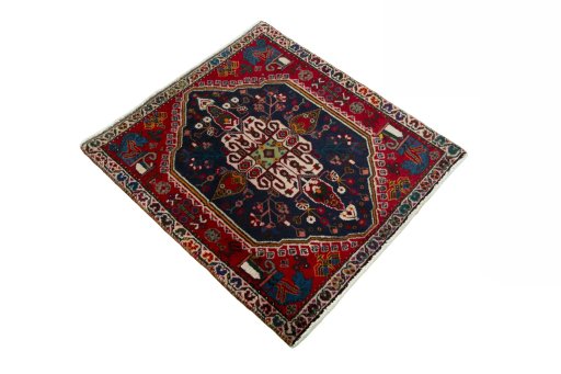 Close-up detail of 2000s Shiraz rug from Iran / Persia showing Wool weave