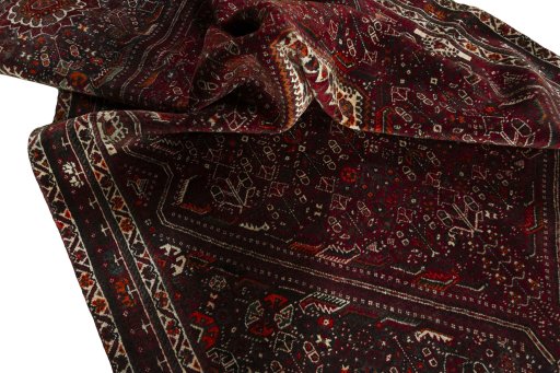 Close-up detail of 2000s Shiraz rug from Iran / Persia showing Wool weave