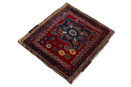 Close-up detail of 2000s Shiraz rug from Iran / Persia showing Wool weave