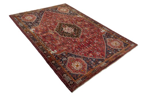 Close-up detail of 2000s Shiraz rug from Iran / Persia showing Wool weave