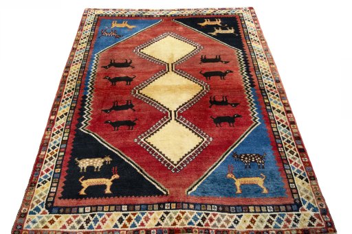 Surface texture of 2000s Shiraz rug with natural Wool and intricate pattern