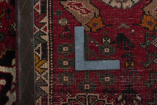 Close-up detail of 2000s Shiraz rug from Iran / Persia showing Wool weave