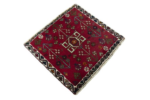 Close-up detail of 2000s Shiraz rug from Iran / Persia showing Wool weave