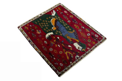 Close-up detail of 2000s Shiraz rug from Iran / Persia showing Wool weave