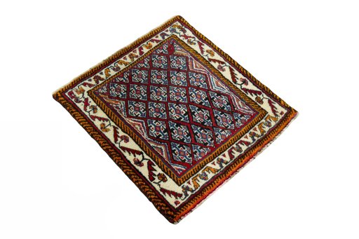 Close-up detail of 2000s Shiraz rug from Iran / Persia showing Wool weave