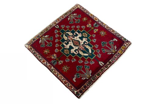 Close-up detail of 2000s Shiraz rug from Iran / Persia showing Wool weave