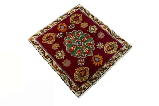 Close-up detail of 2000s Shiraz rug from Iran / Persia showing Wool weave