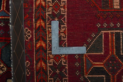 Close-up detail of 2000s Shiraz rug from Iran / Persia showing Wool weave