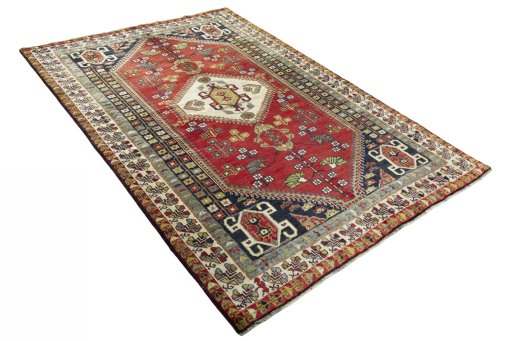 Close-up detail of 2000s Shiraz rug from Iran / Persia showing Wool weave