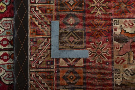 Close-up detail of 2000s Shiraz rug from Iran / Persia showing Wool weave