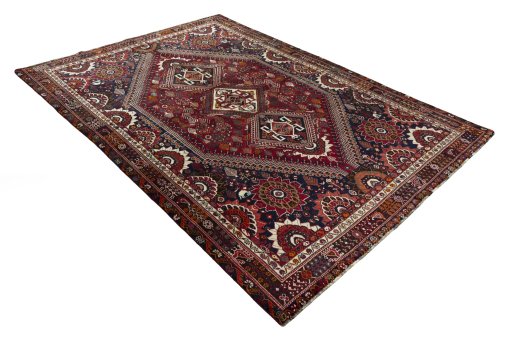 Close-up detail of 2000s Shiraz rug from Iran / Persia showing Wool weave