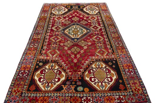 Surface texture of New Shiraz rug with natural Wool and intricate pattern