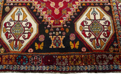 Close-up detail of New Shiraz rug from Iran / Persia showing Wool weave