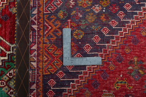 Close-up detail of 2000s Shiraz rug from Iran / Persia showing Wool weave