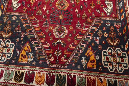 Close-up detail of 2000s Shiraz rug from Iran / Persia showing Wool weave
