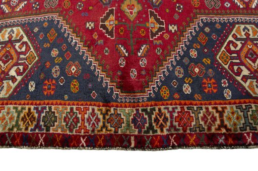 Close-up detail of 2000s Shiraz rug from Iran / Persia showing Wool weave