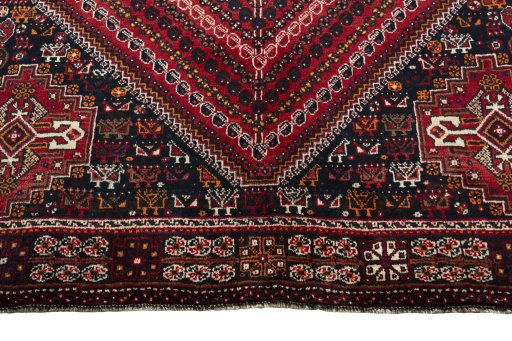 Close-up detail of 2000s Shiraz rug from Iran / Persia showing Wool weave