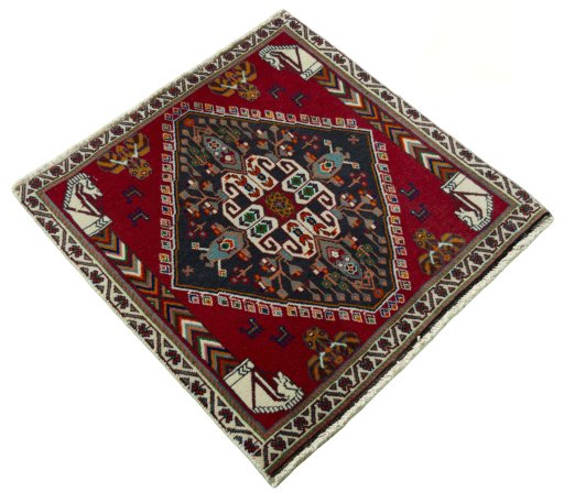 Close-up detail of 2000s Shiraz rug from Iran / Persia showing Wool weave
