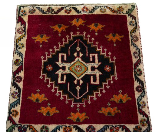 Surface texture of 2000s Shiraz rug with natural Wool and intricate pattern