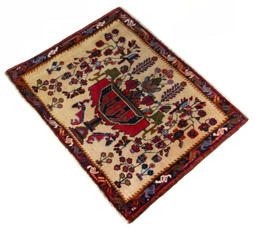 Corner detail of 2000s Shiraz rug showing border pattern and Wool pile