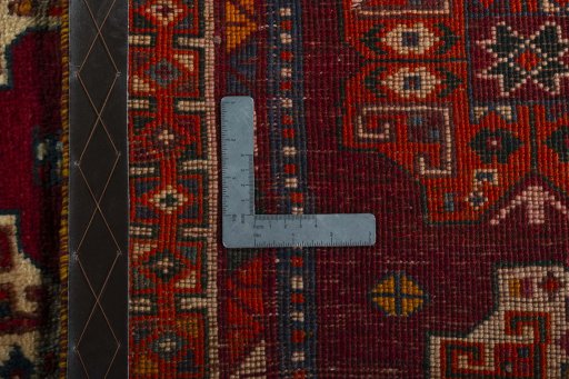 Close-up detail of 2000s Shiraz rug from Iran / Persia showing Wool weave