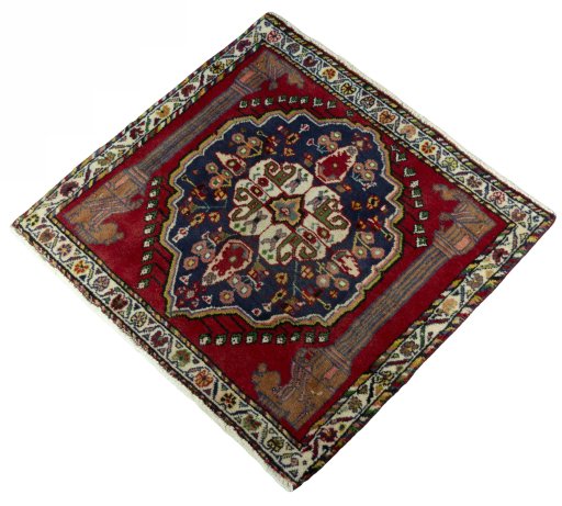 Corner detail of 2000s Shiraz rug showing border pattern and Wool pile