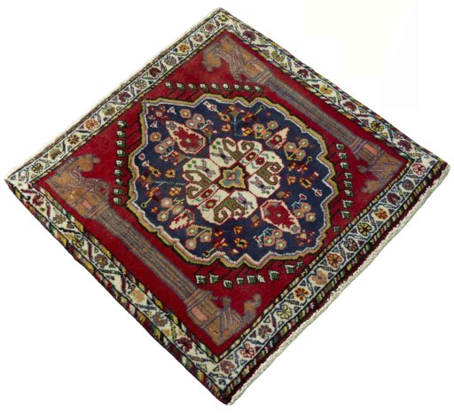 Close-up detail of 2000s Shiraz rug from Iran / Persia showing Wool weave