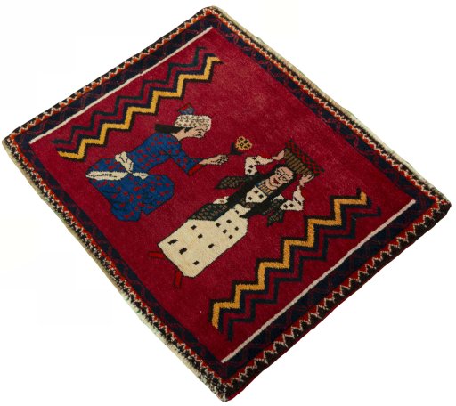 Corner detail of 2000s Shiraz rug showing border pattern and Wool pile