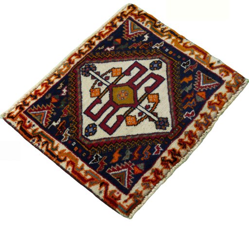 Close-up detail of 2000s Shiraz rug from Iran / Persia showing Wool weave