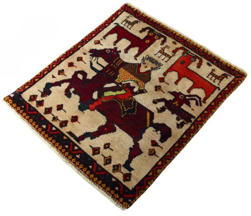 Corner detail of 2000s Shiraz rug showing border pattern and Wool pile