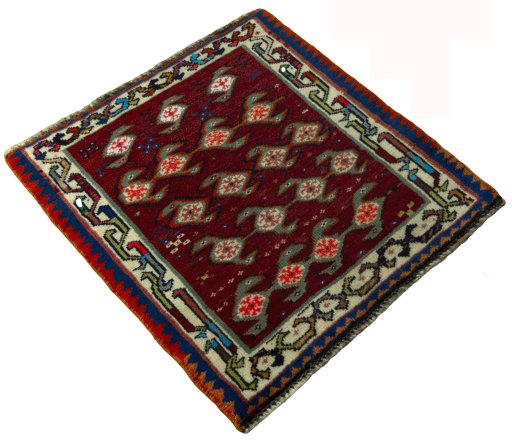 Close-up detail of 2000s Shiraz rug from Iran / Persia showing Wool weave