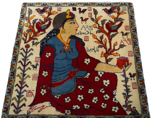 Surface texture of 2000s Shiraz rug with natural Wool and intricate pattern