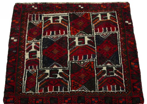 Surface texture of 2000s Shiraz rug with natural Wool and intricate pattern