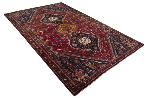 Close-up detail of 1970s Shiraz rug from Iran / Persia showing Wool weave