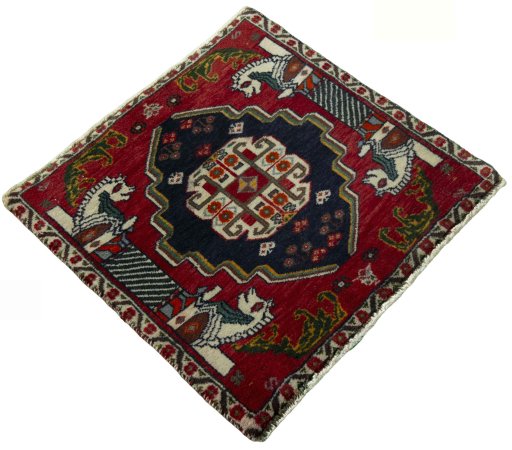 Close-up detail of 2000s Shiraz rug from Iran / Persia showing Wool weave