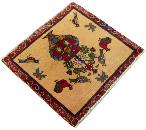 Close-up detail of 2000s Shiraz rug from Iran / Persia showing Wool weave