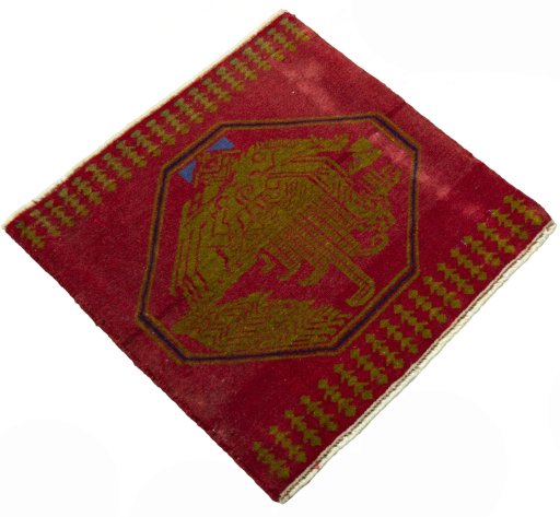 Close-up detail of 2000s Shiraz rug from Iran / Persia showing Wool weave